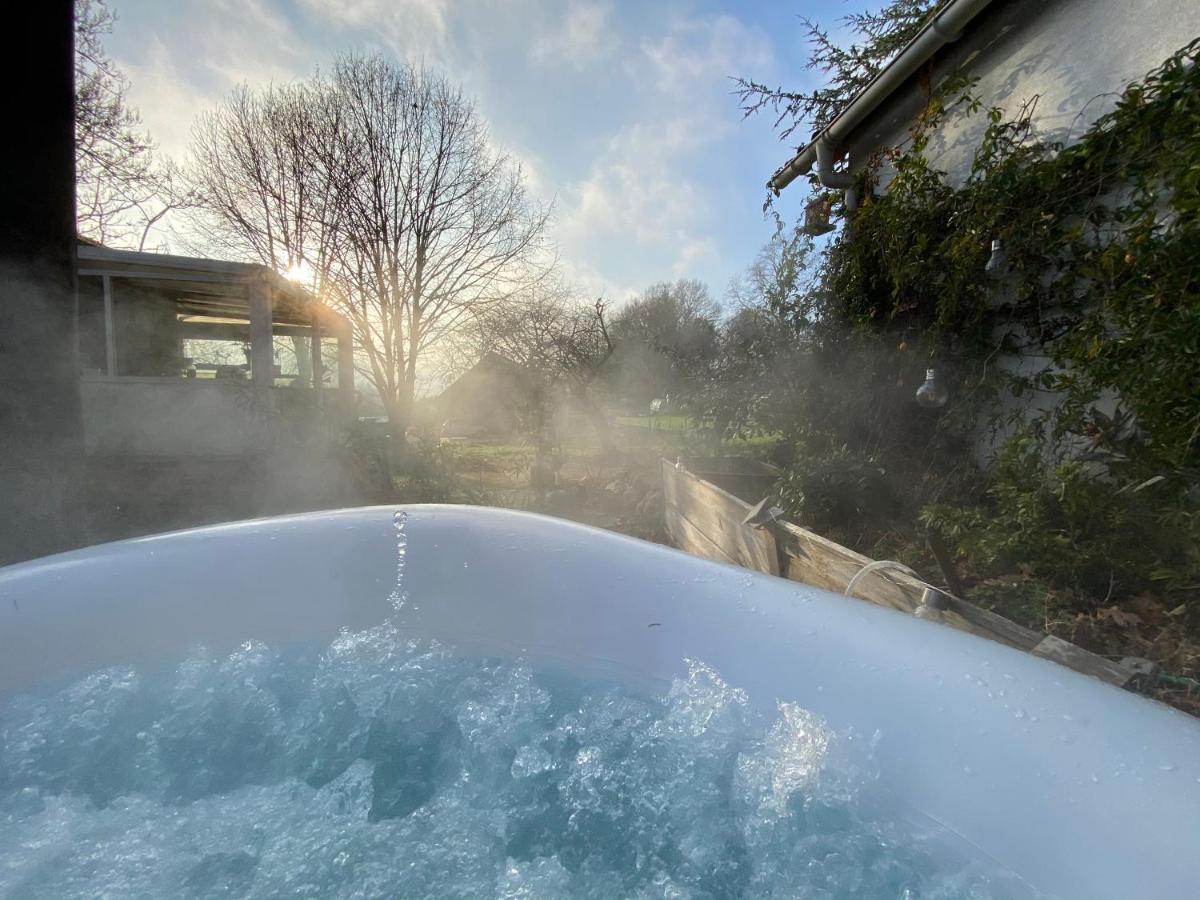 Cottage-Gite & Jacuzzi - Chez Flo & Marc 西塞河畔的舒齐 外观 照片